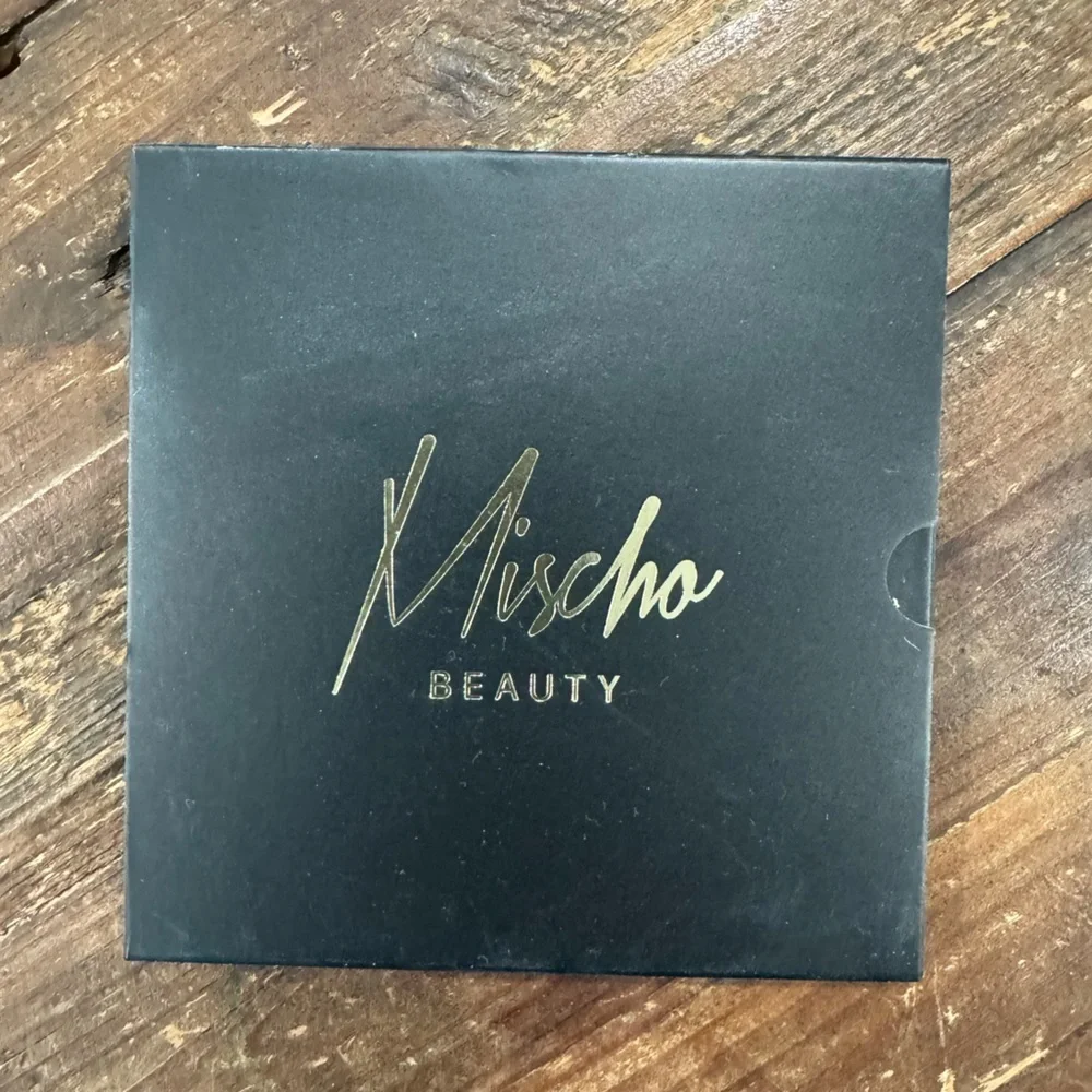 NIB Mischo Beauty Blush Palette-Limited Edition
